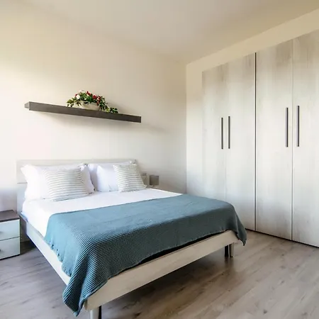 By The - My In Apartamento *